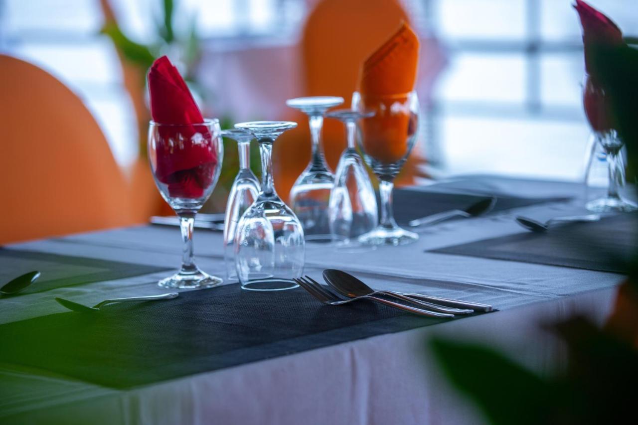 Hotel Le Marly Abidjan Kültér fotó